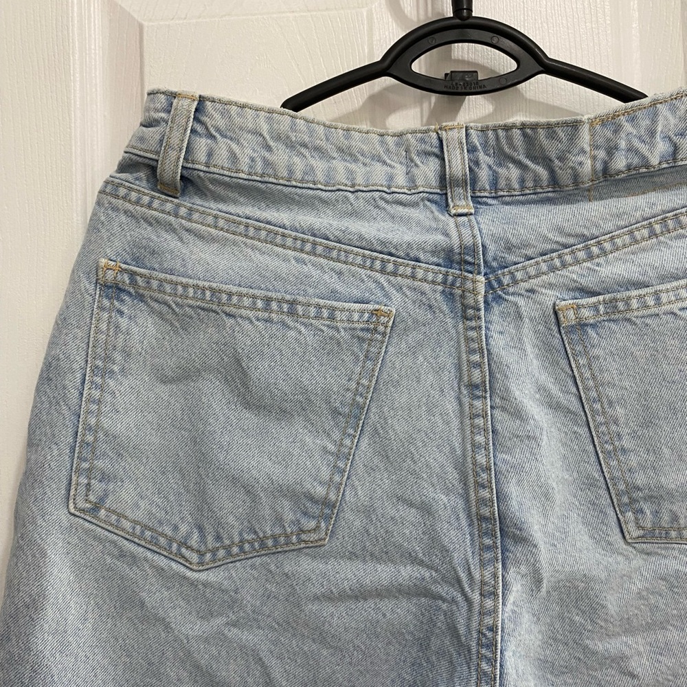 ZARA Ripped Mom Blue Jeans - Picture 6 of 6
